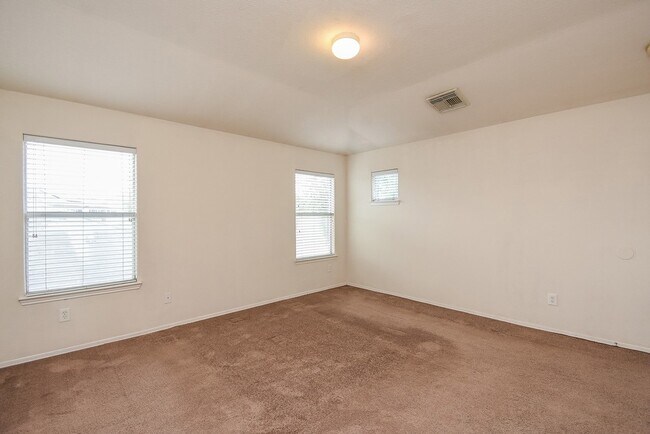 Building Photo - 18214 Olive Leaf Dr