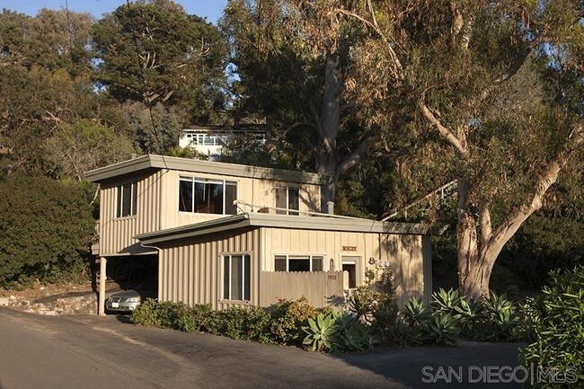 Building Photo - 1925 Balboa Ave