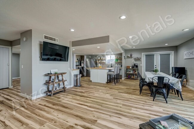 Building Photo - FURNISHED RENOVATED HOME