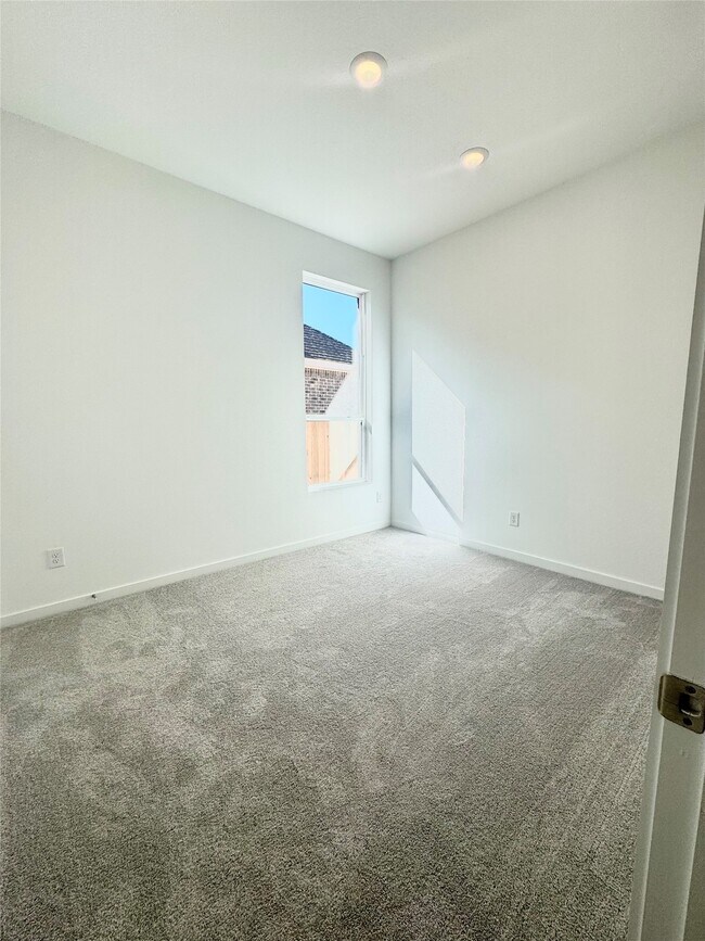 Building Photo - 16315 Mesquite Fld Dr