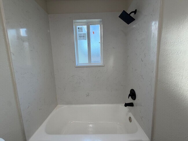 Building Photo - SAC T 2569