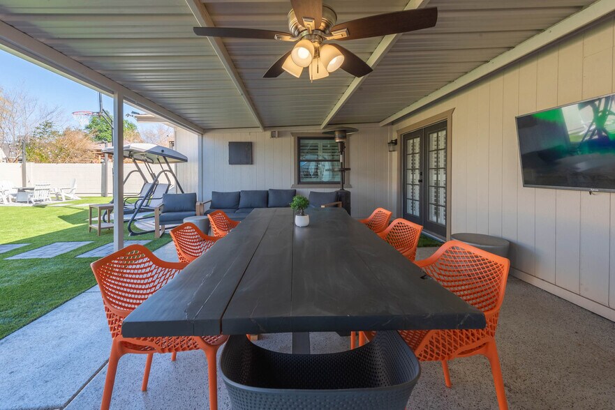 Building Photo - 3502 E Crocus Dr