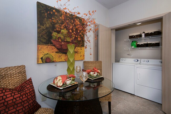 Building Photo - The Cliffs Townhouses