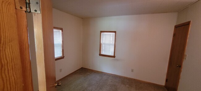 Building Photo - 5250 Cleghorn Canyon Rd