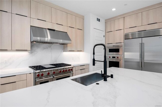 Building Photo - 128 Creation