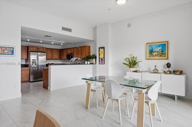 Building Photo - 8390 SW 72nd Ave