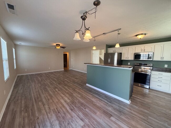 Building Photo - 1883 Creekstone Dr