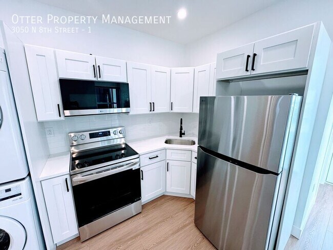 Building Photo - 3050 N 8th St