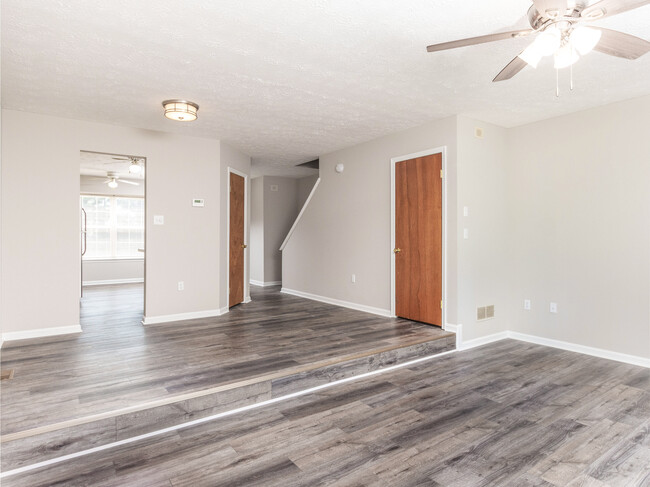 Living Room to Dining Area - 52 Victoria Blvd