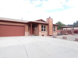 Building Photo - 520 Rado Dr