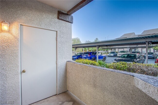 Building Photo - 7255 W Sunset Rd