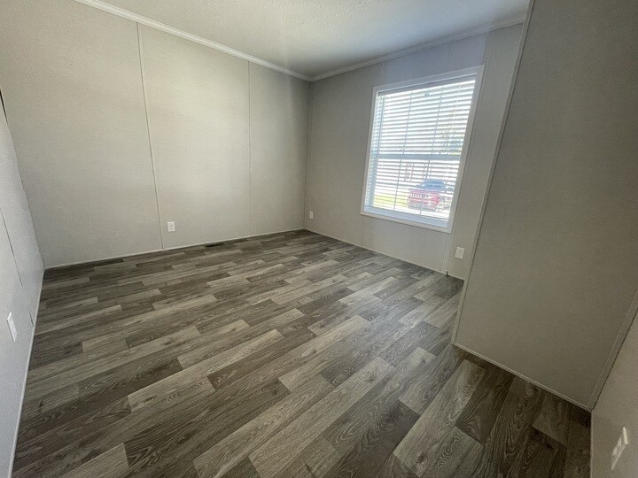 Building Photo - 15852 Croatia Dr