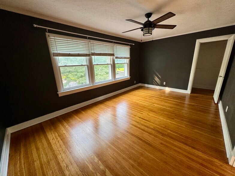 Building Photo - 1208 Audubon Pky