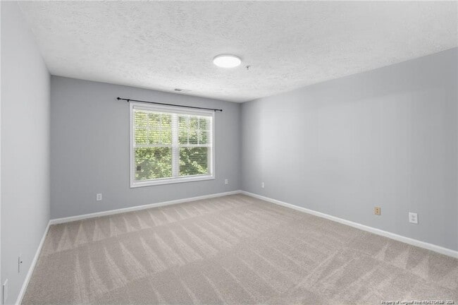 Building Photo - 3340 Harbour Pointe Pl