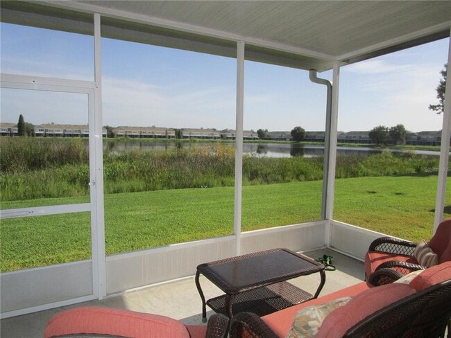 Building Photo - 4967 Pond Ridge Dr