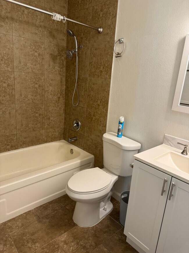 Building Photo - 7517-7519 Saint Philomena Way