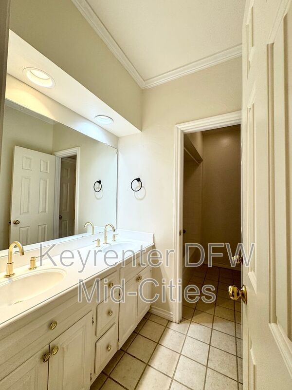 Building Photo - 2908 Old Mill Run