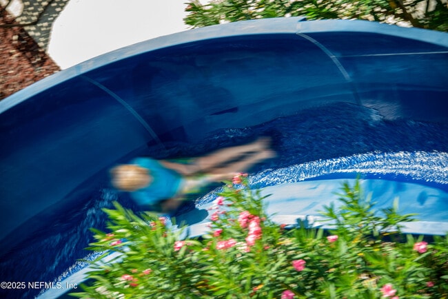 Building Photo - 674 Coconut Palm Pkwy