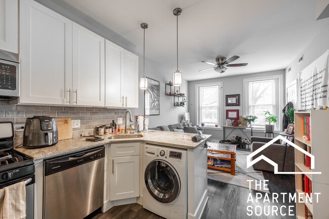 Building Photo - 1433 N Cleaver St