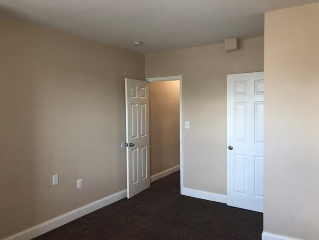 Building Photo - 2104 Penrose Ave