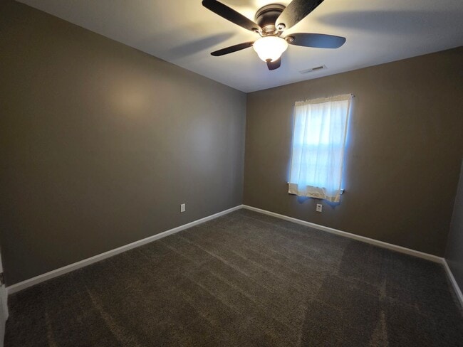 Building Photo - Quiet Neighborhood Charm with Easy Access to Swansboro & the Coast