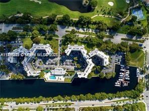 Building Photo - 3401 N Country Club Dr