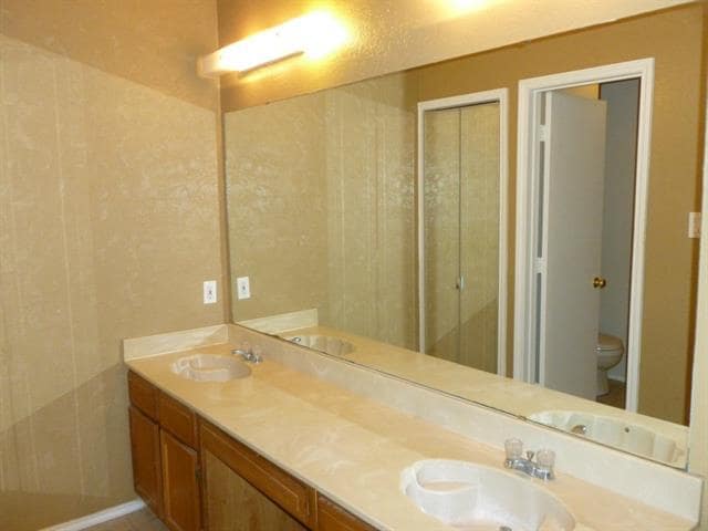 Building Photo - 101 Stony Creek Dr