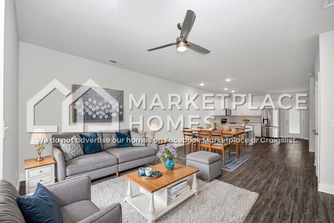 Building Photo - 417 Edgebrook Dr