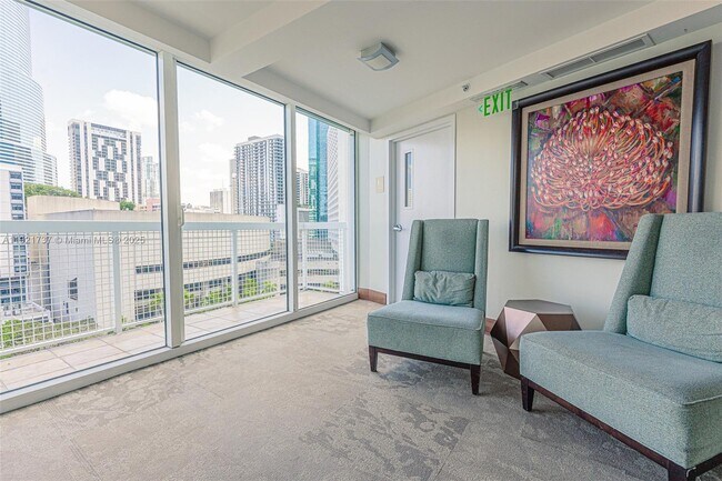 Building Photo - 31 SE 5th St