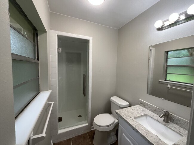 Building Photo - 5313 Wexford Dr