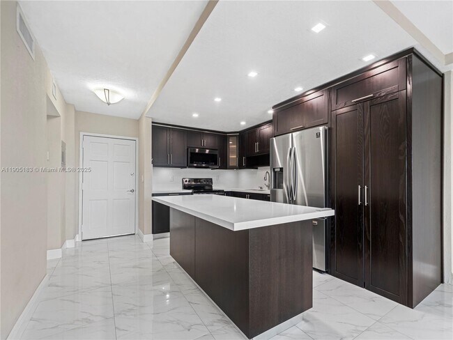 Building Photo - 1800 NW 24th Ave