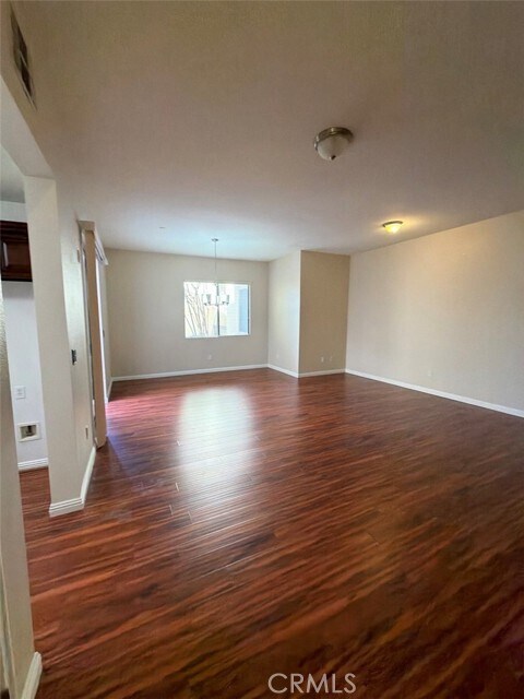 Building Photo - 920 Central