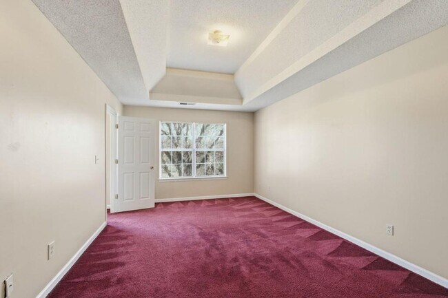 Building Photo - 589 Wren Walk