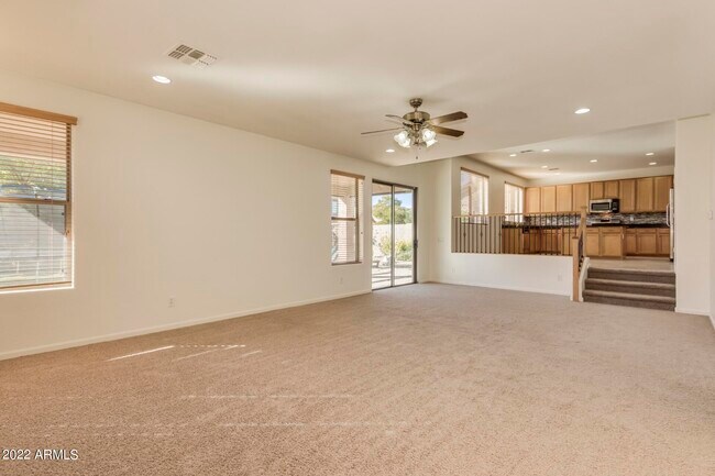 Building Photo - 5733 W Plum Rd
