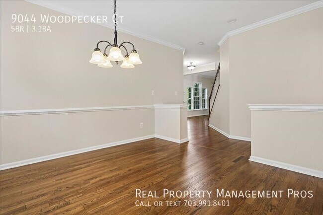 Building Photo - 9044 Woodpecker Ct