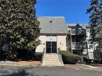Building Photo - 1560 Douglas Ave