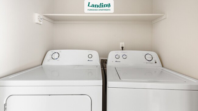 Building Photo - 11800 NE 124th Ave