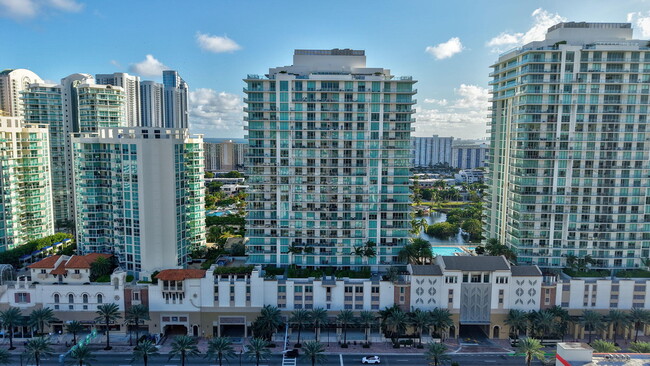 Building Photo - 300 Sunny Isles Blvd