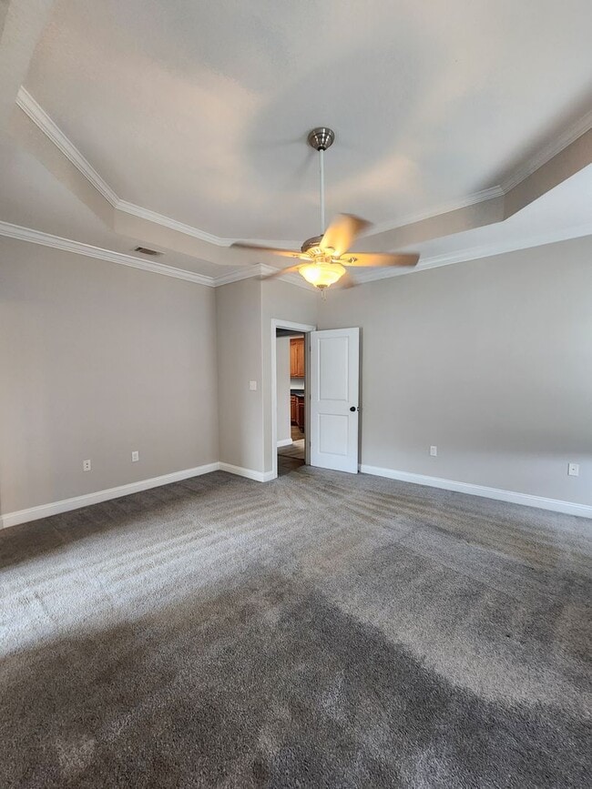 Building Photo - Spacious 4BD/2BA Home in Hahira with Screened Porch & Above Ground Pool!