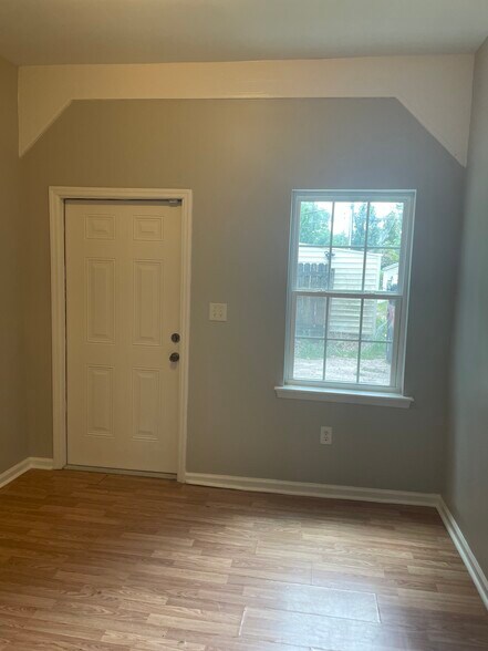 Bedroom Two - 1725 King Woods Dr, APT A