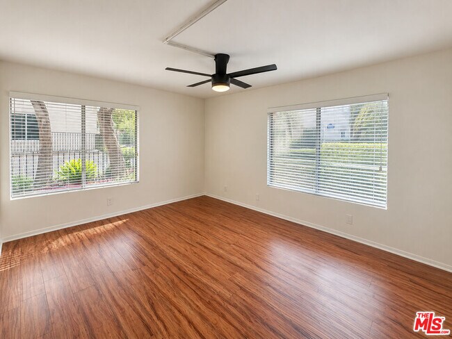 Building Photo - 7101 Summertime Ln