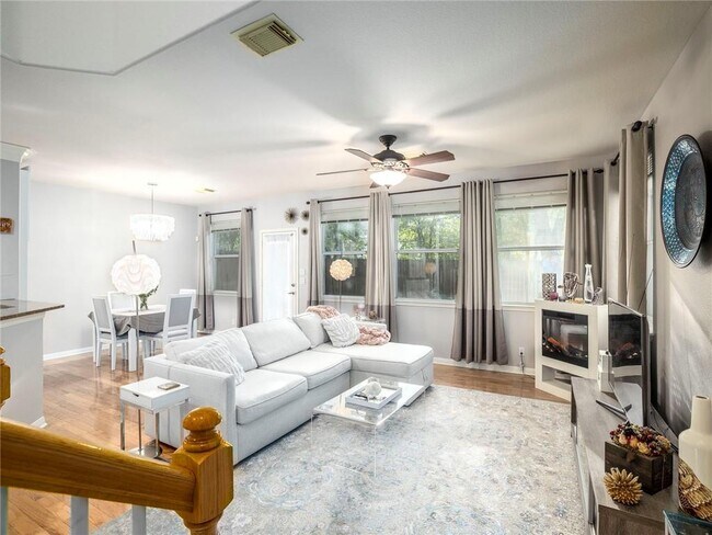 Building Photo - 4508 Duval Rd