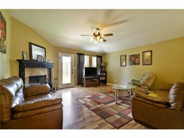 Building Photo - 11612 Timber Heights Dr