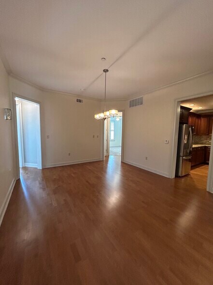 Building Photo - 5194 Lexington Club Cv