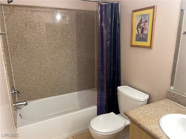 Building Photo - 8000 W Badura Ave