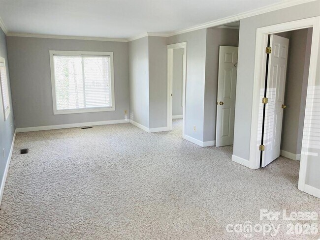 Building Photo - 232 Hermance Ln