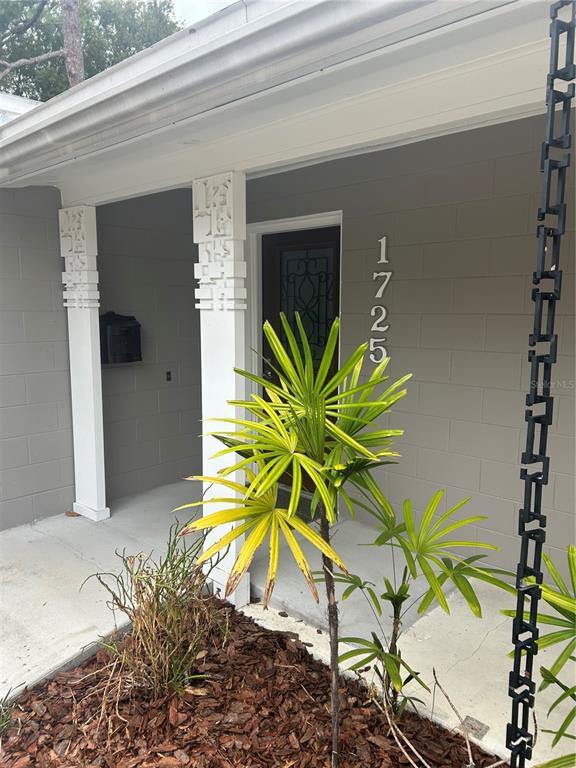 Building Photo - 1725 Mosher Dr