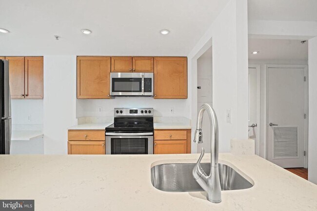 Building Photo - 1225 13th St NW