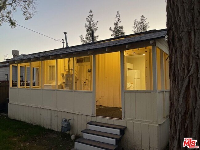 Building Photo - 1608 E St