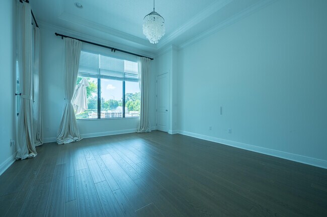 Building Photo - 13026 Artisan Cir